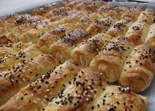 Fırında Kıymalı Börek