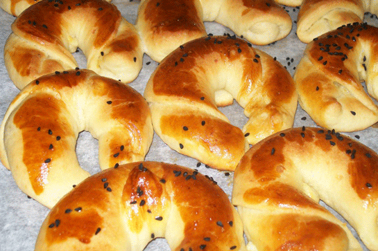 Kıymalı Ay Çöreği Tarifi ve Malzemeleri