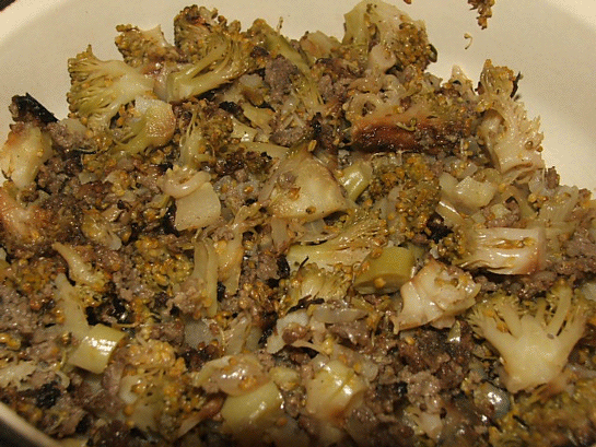 Kıymalı Brokoli Yemeği