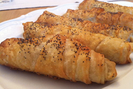 Kıymalı Pırasalı Börek Tarifi ve Malzemeleri