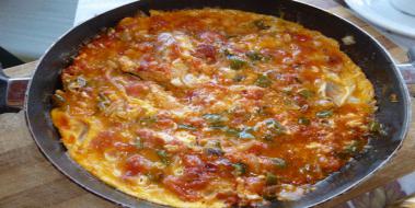 Kıymalı Menemen Tarifi ve Malzemeleri Kıymalı Menemen