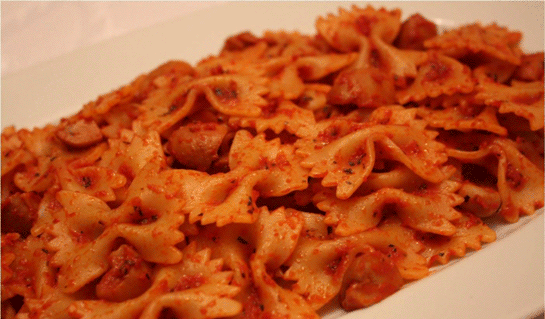 Salçalı Kıymalı Makarna